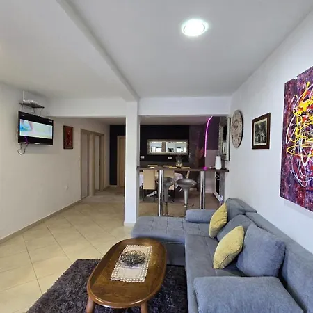 Andrea With Whirpool By Guide Villa *