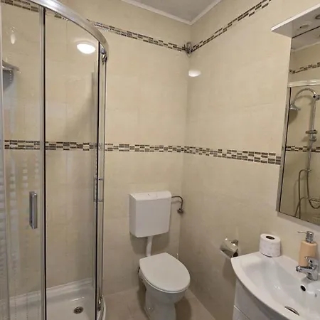 Andrea With Whirpool By Guide *