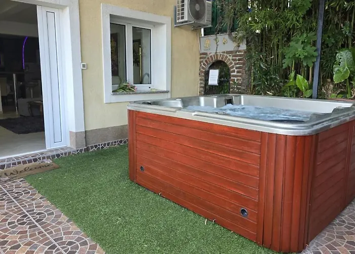 Andrea With Whirpool By Guide Villa *