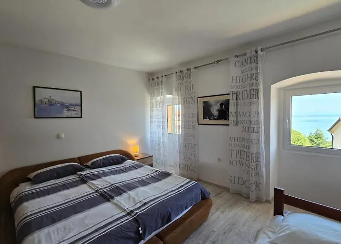 Andrea With Whirpool By Guide Breza