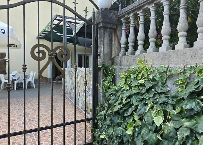 Vila Andrea With Whirpool By Guide Breza