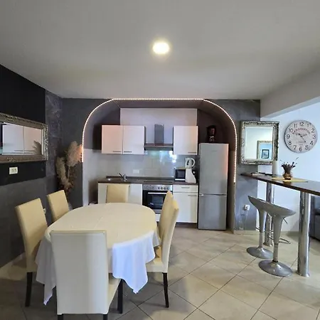 Vila Andrea With Whirpool By Guide *